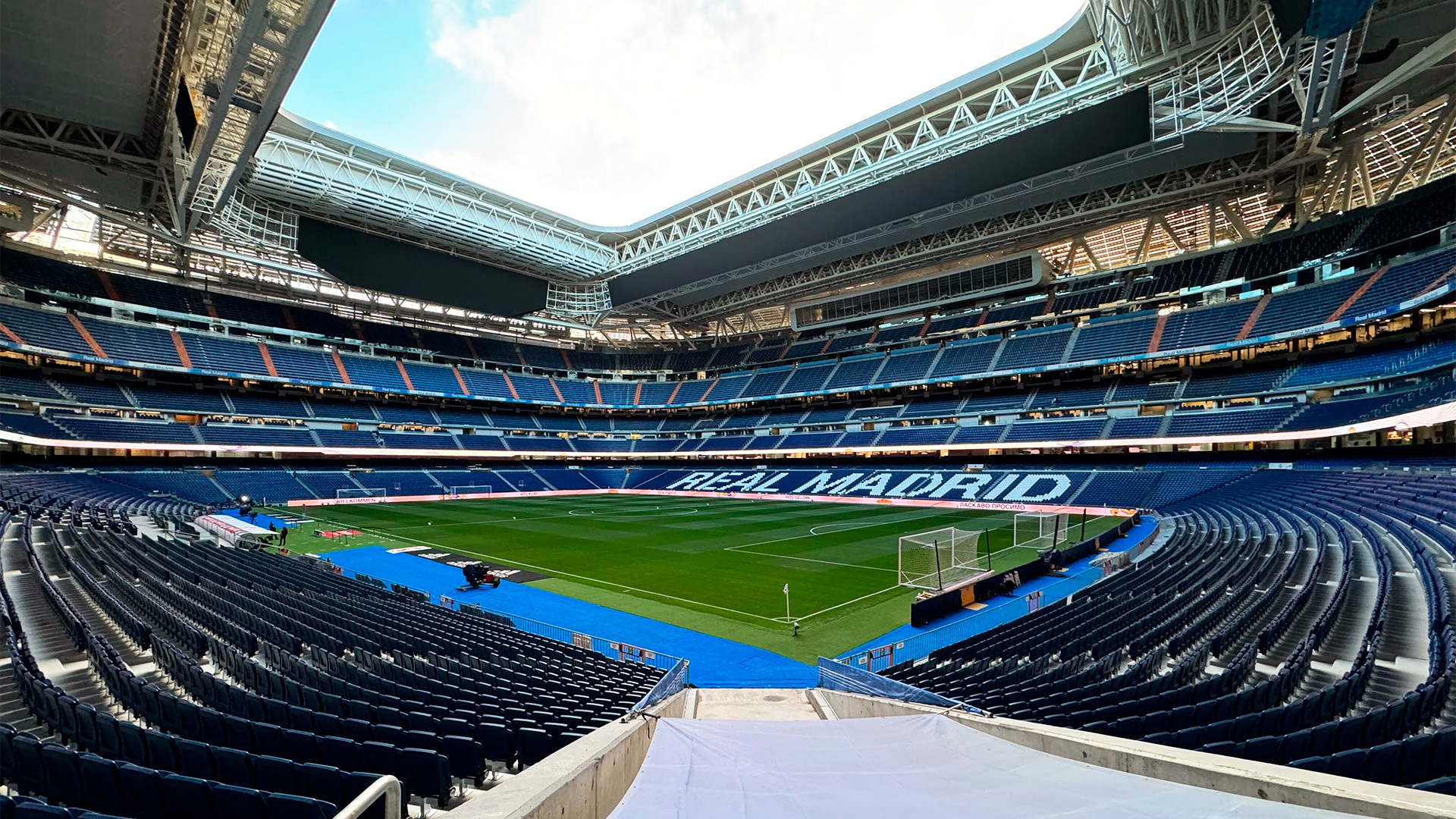 Estadio Santiago Bernabéu view